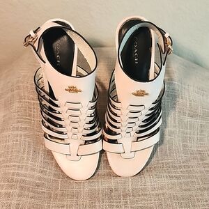 COACH Ruby Strap White Womens Size 7.5 B Sandals‎ Brown Wedge Buckle